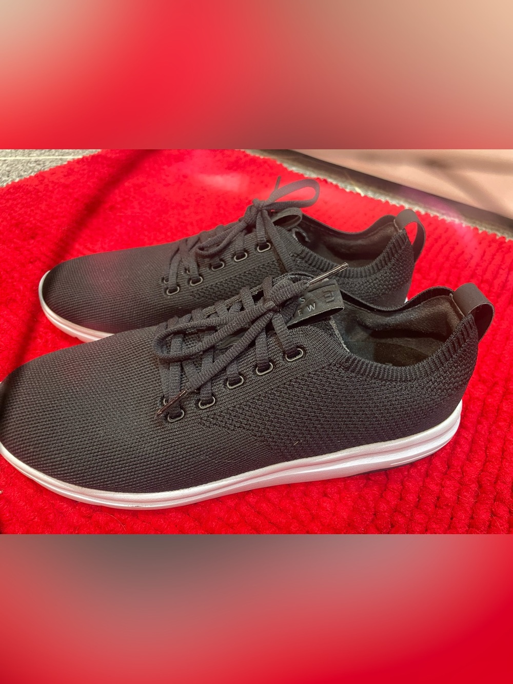 EUC size 8 Travis Mathew the daily Men's Sneakers worn once